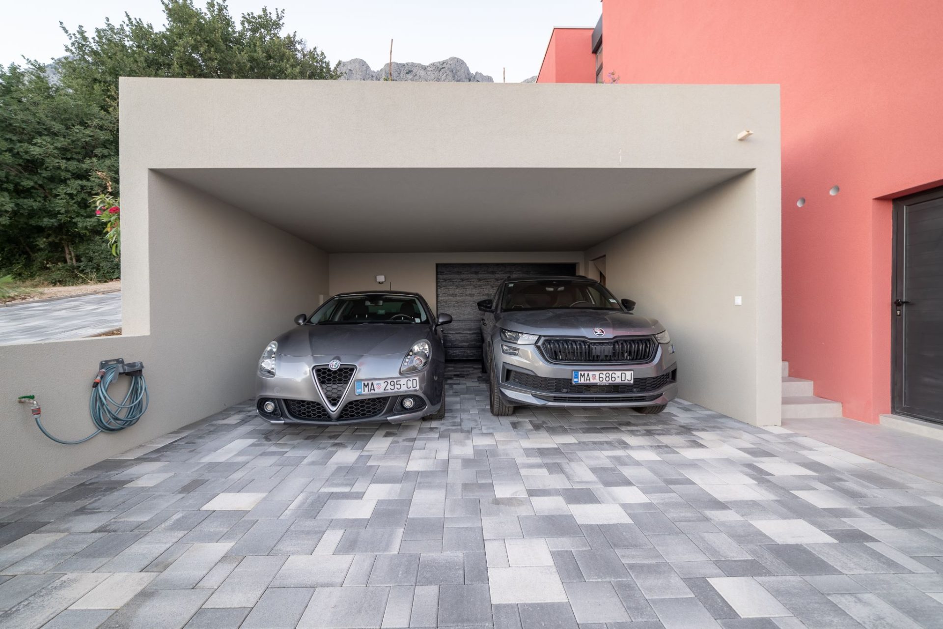 Garage